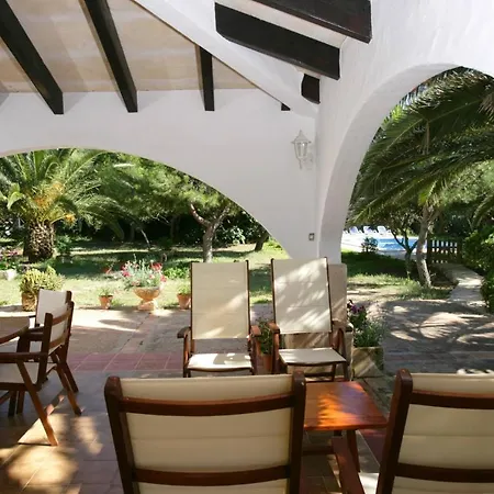 Cala Blanca Sleeps 8 Pool Air Con Wifi